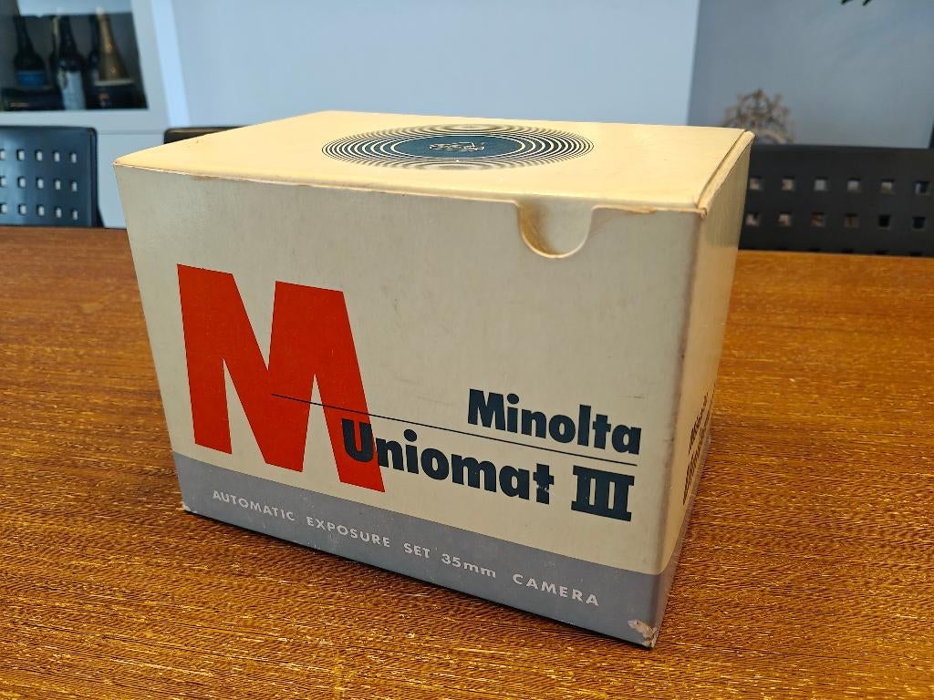 Minolta Uniomat Camera, Ophalen, Minolta