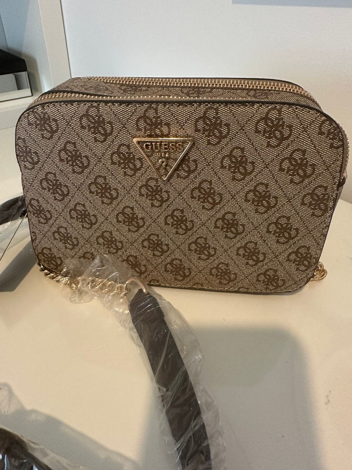 Guess tas Crossbody, Handtassen en Accessoires, Ophalen of Verzenden, Zo goed als nieuw