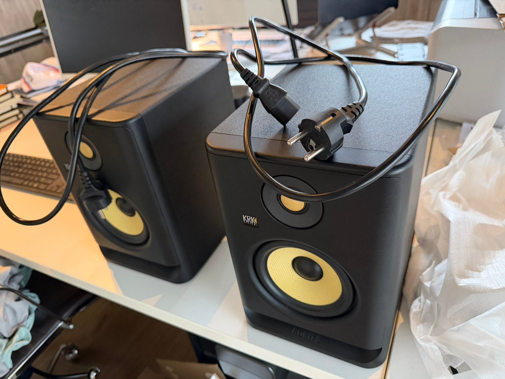 Boxen KRK Rokit G4 NIEUWSTAAT, Audio, Tv en Foto, Ophalen, Zo goed als nieuw, Studiomonitor, KRK
