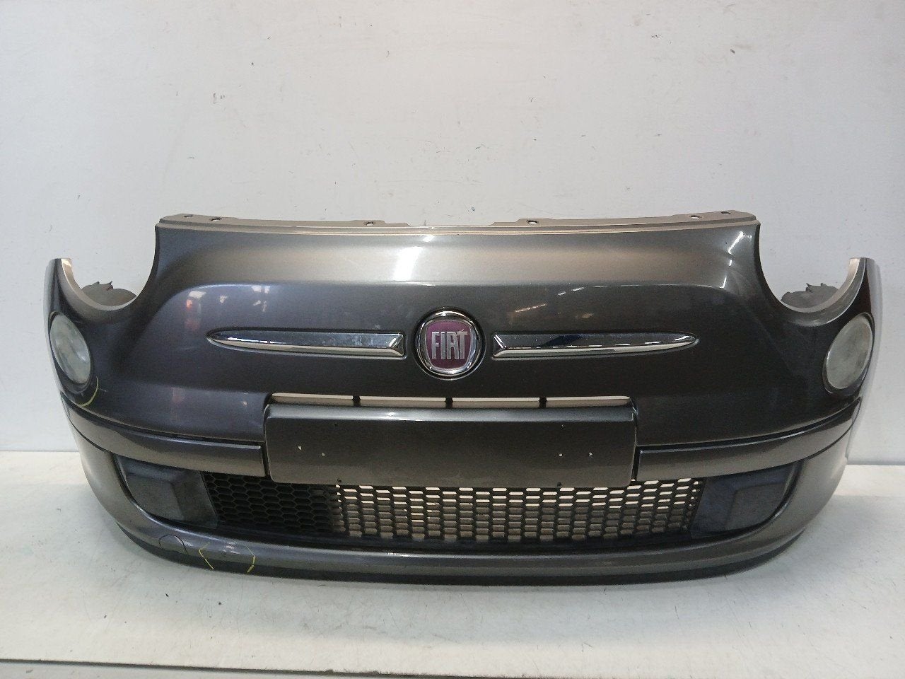Bumper voor Fiat 500, Van der Ven Autorecycling B.V., Ettenseweg 76, 4706 PB Roosendaal, The Netherlands, Utilisé, Avant
