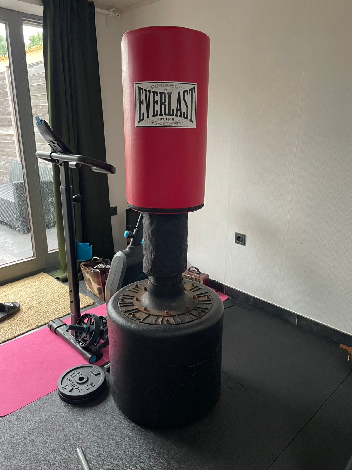 Everlast bokszak op voet, Sport en Fitness, Ophalen, Zo goed als nieuw