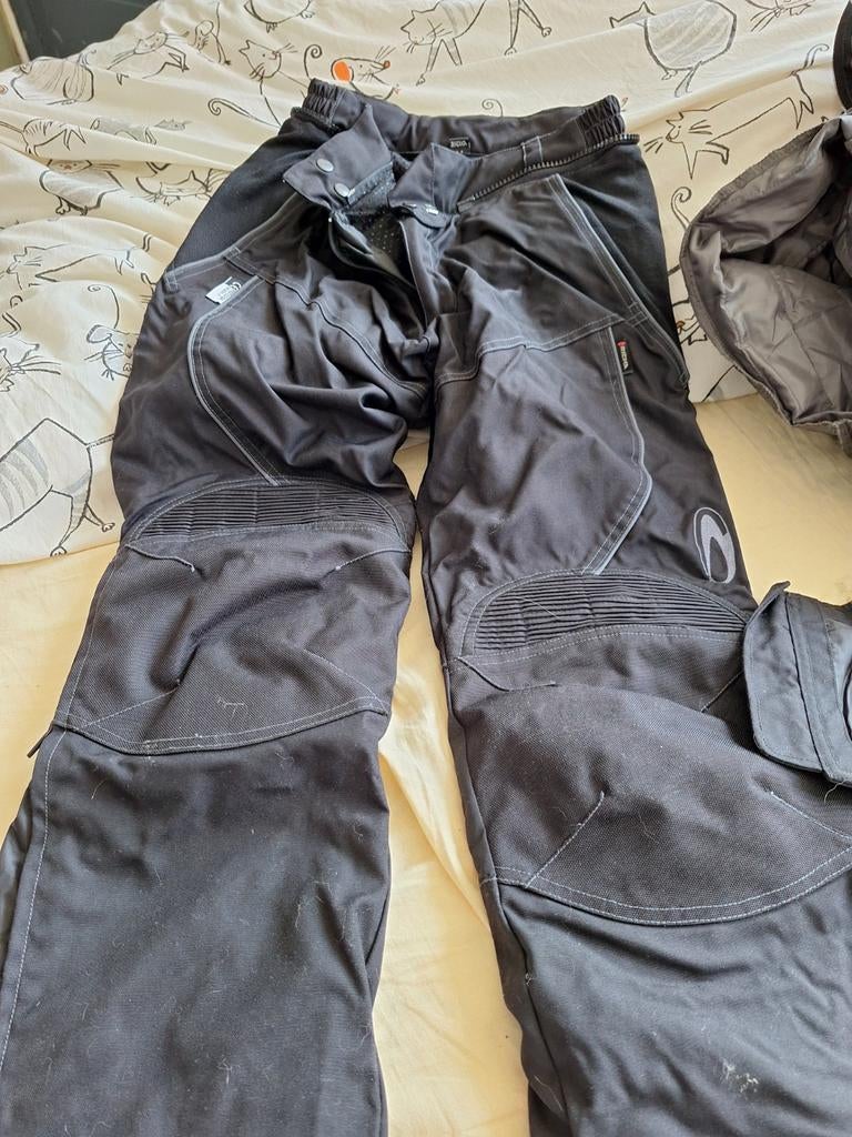 Pantalon Richa taille M, Femmes, Seconde main, Enlèvement ou Envoi, Pantalon | textile