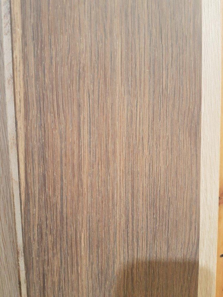 PARQUET RÉSIDUEL HUILÉ ; CHÊNE DE 44,6 M2, LAMES FUMÉES, Enlèvement