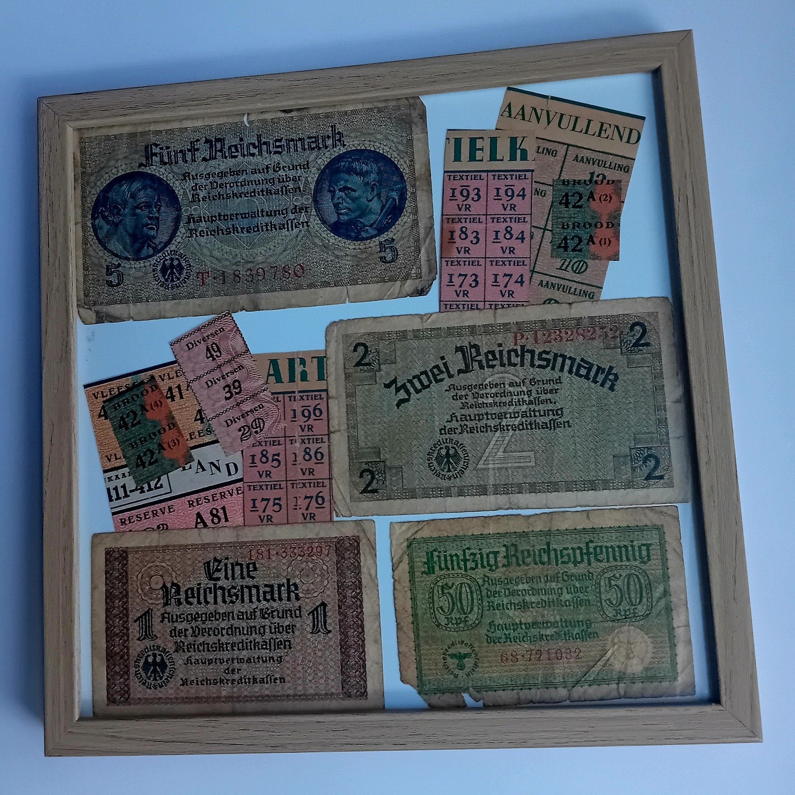Coffrets de crédit Reich en papier-monnaie encadrés WW2 + bo, Enlèvement ou Envoi, Autres, Objet d'art