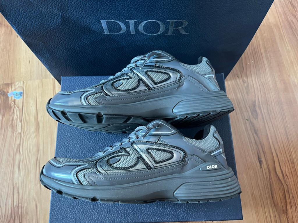 Dior b30 sneakers met bon etc, Kleding | Heren, Schoenen, Ophalen of Verzenden, Zo goed als nieuw, Sneakers