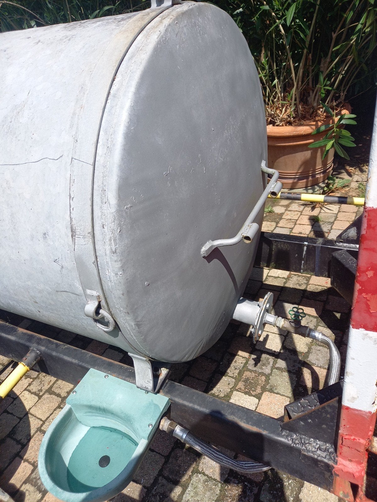 Waterton 1200 liter met automatisch drinkbak, Dieren en Toebehoren, Ophalen