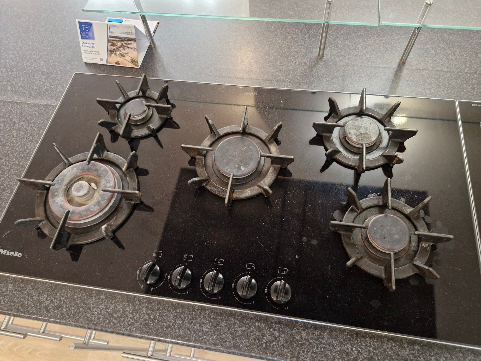 MIELE Taque gaz 5 becs, Electroménager, Tables de cuisson, Gaz