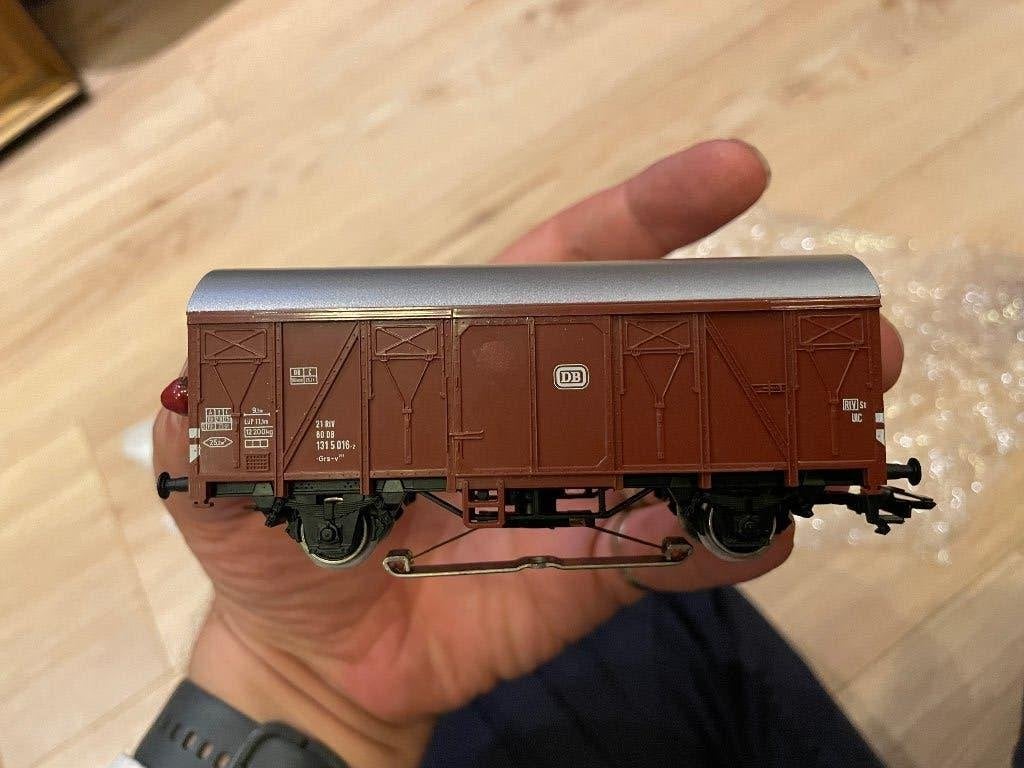 Marklin 4415 wagon met sleper, Hobby & Loisirs créatifs, Enlèvement ou Envoi, Utilisé, Wagon, Märklin