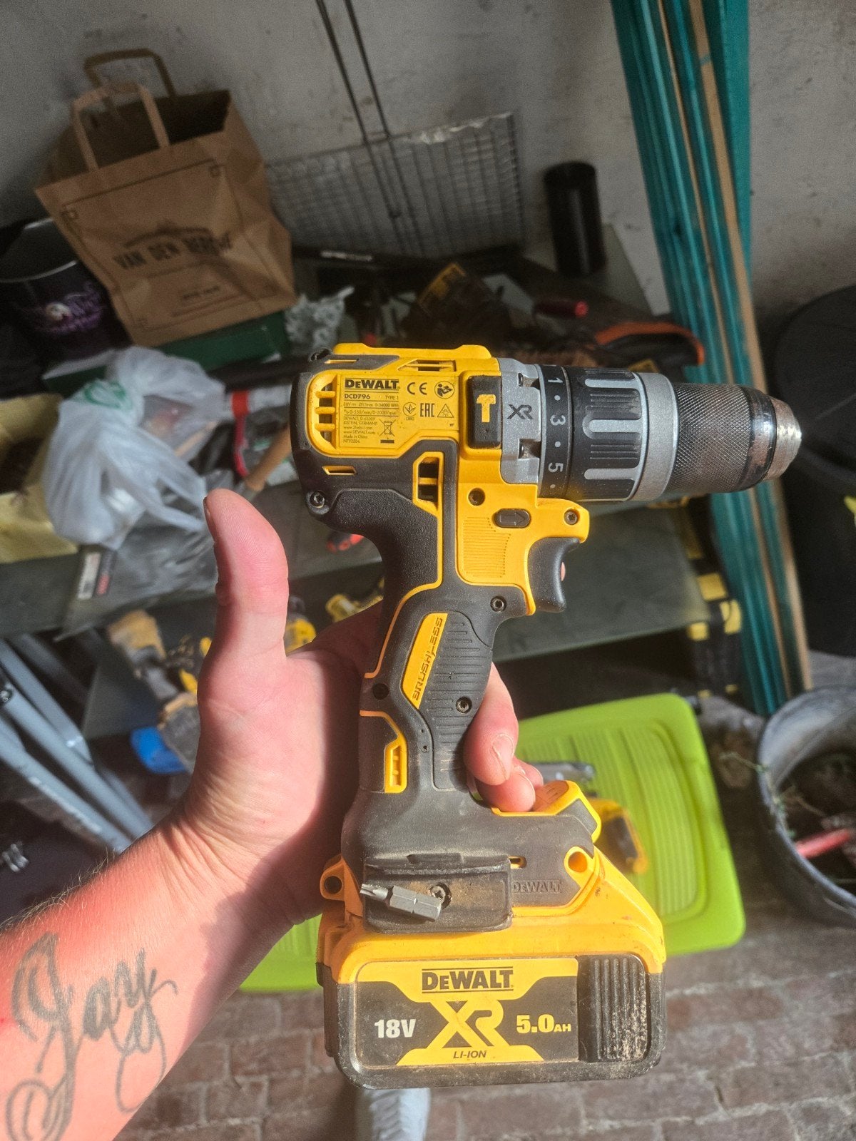vijs-boormachine dewalt, Doe-het-zelf en Bouw, Gereedschap | Boormachines, Ophalen, Boormachine