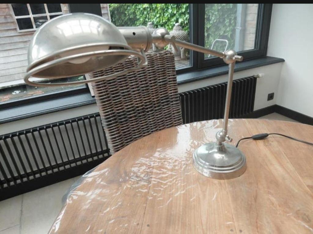 Buro lamp, Ophalen