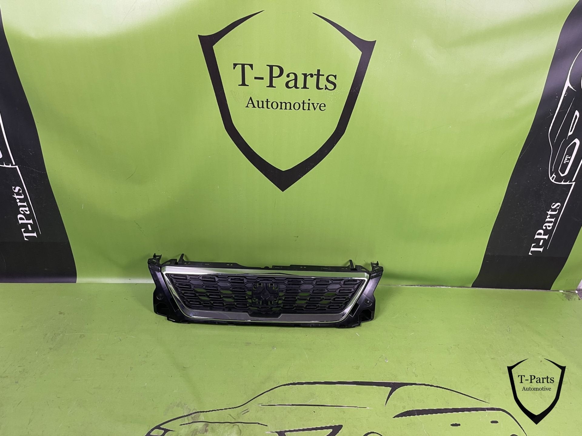 Seat ibiza 6F grille NIEUW 17+ voorbumper bumper gril chrome, Auto-onderdelen, Info@fabrikant.eu, Fabrikant BV, Voor, Nieuw