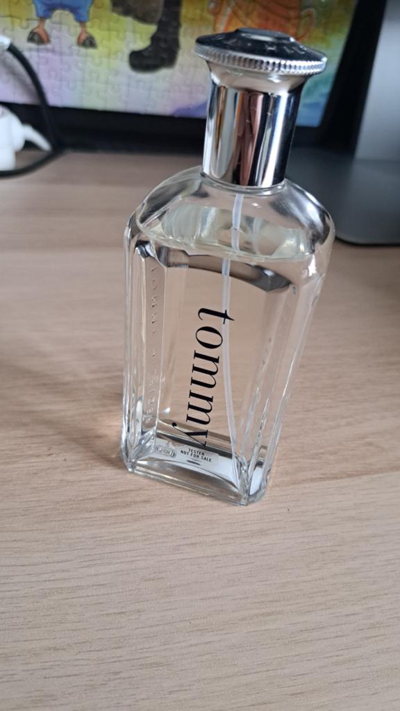 Tommy Hilgfiger origineel parfum voor mannen als nieuw, Handtassen en Accessoires, Uiterlijk | Parfum, Ophalen of Verzenden, Zo goed als nieuw