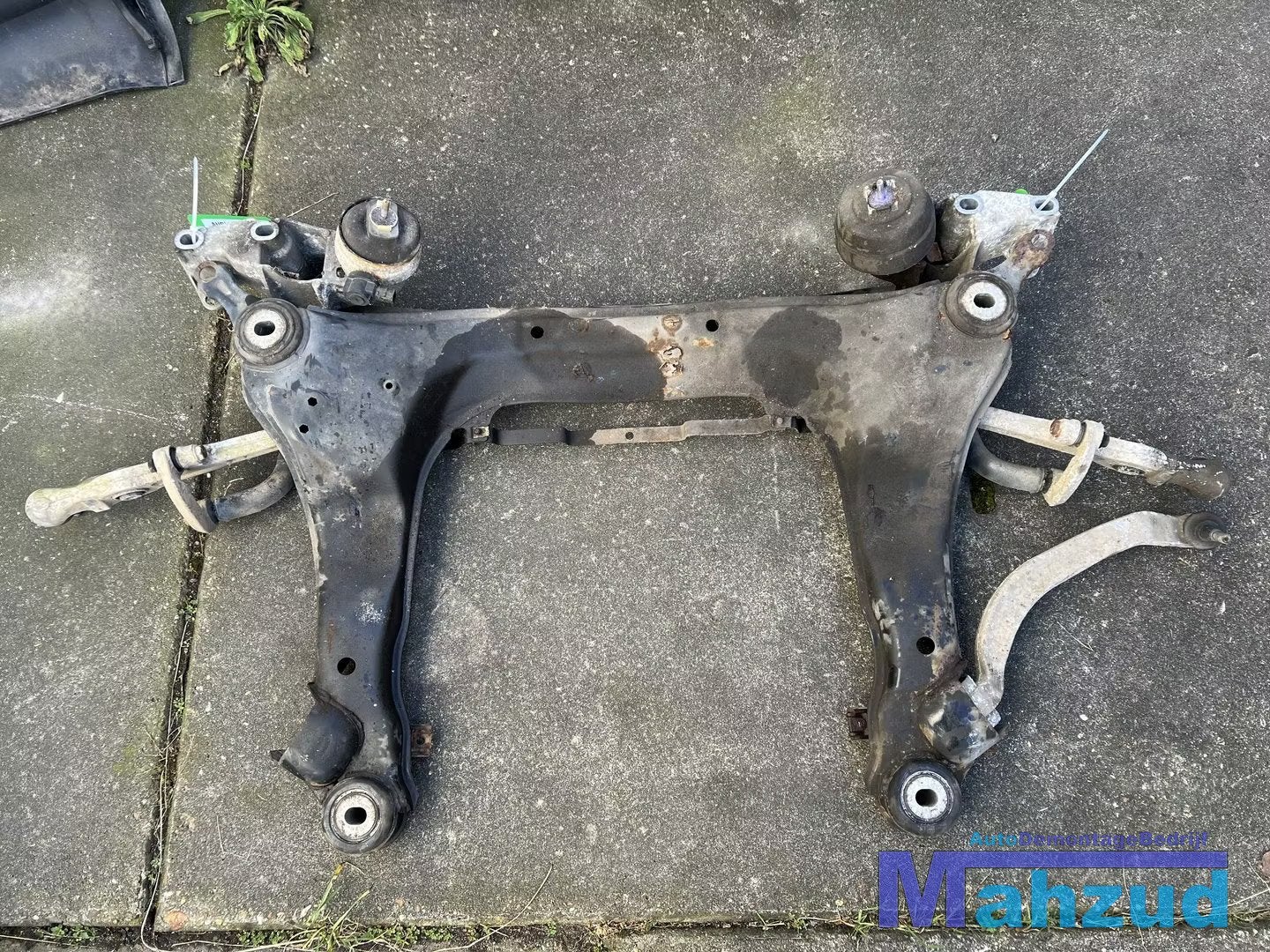 AUDI A4 B7 Subframe 2004-2009, Gebruikt, AUDI AG, Auto-Union-Strasse 1
85045  Ingolstadt, DE, Audi