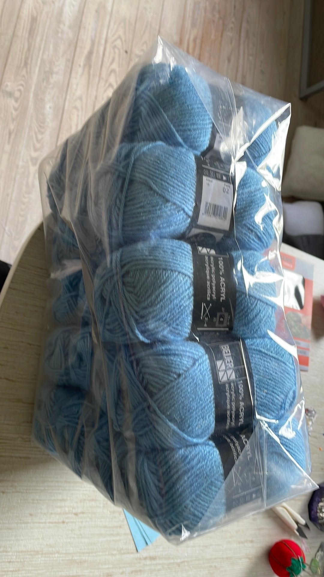 Laine tricotée ou crochetée, Enlèvement, Neuf