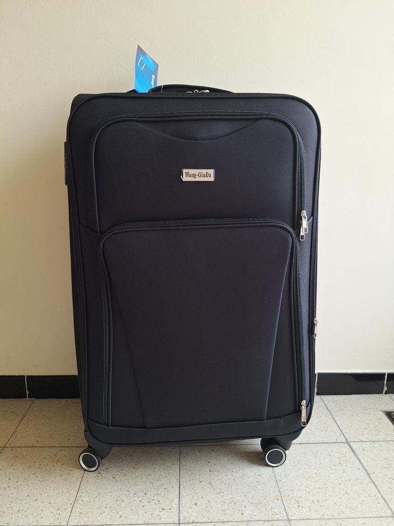 Grande valise noire neuve, Neuf, Autres matériaux, Roulettes