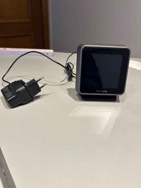 Thermostat intelligent Honeywell T 6R, Enlèvement ou Envoi, Thermostat intelligent, Utilisé