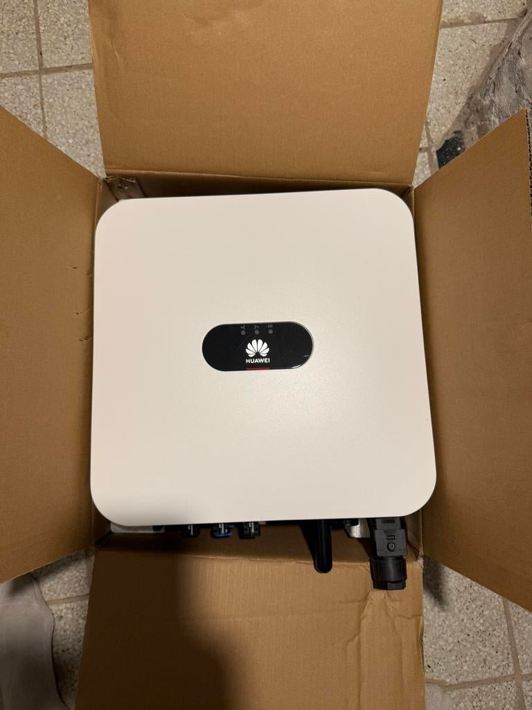 Huawei SUN2000-3KTL-L1, Doe-het-zelf en Bouw, Ophalen, Zo goed als nieuw