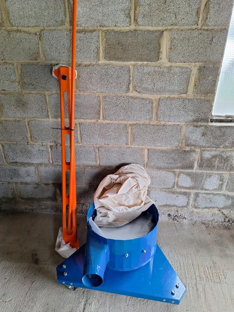 Collecteur-séparateur de sciure pour combiné à bois., Enlèvement