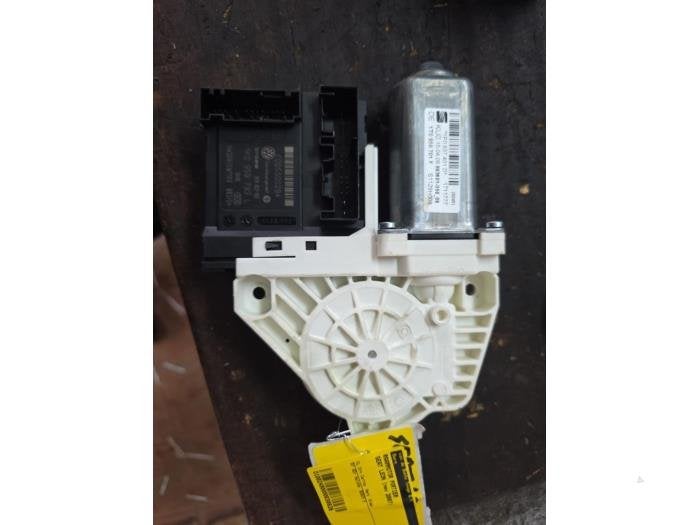 Moteur de vitre portière d'un Seat Leon, -, 3 mois de garantie, Utilisé, -