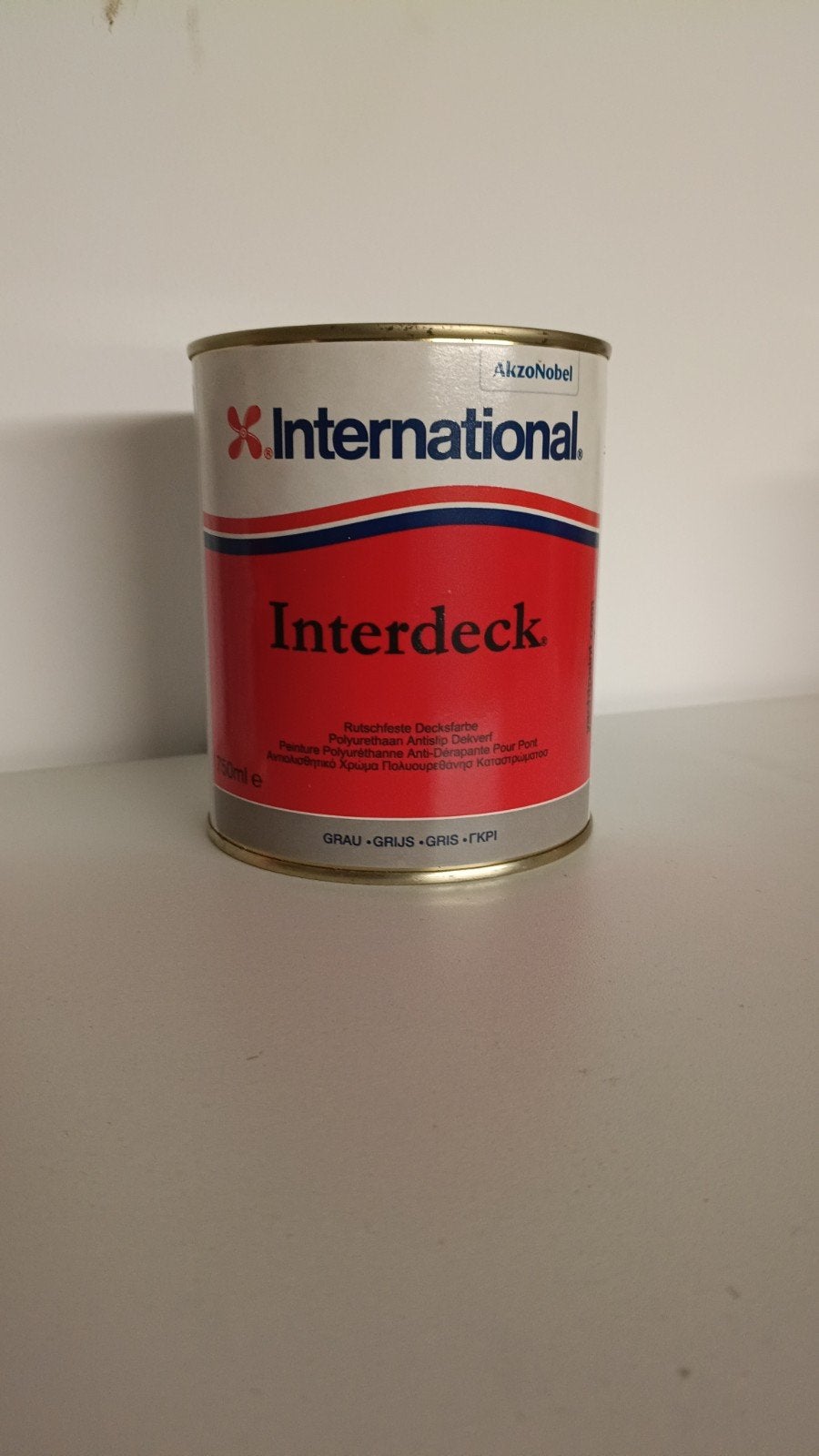 antislip deckverf international, Enlèvement
