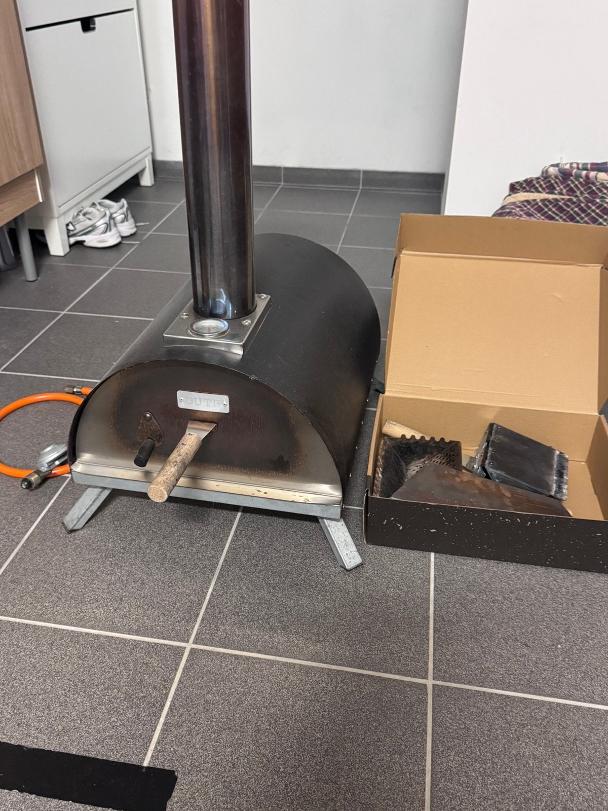 Pizza oven OUTR - gas & pellets, Tuin en Terras, Ophalen, Gebruikt