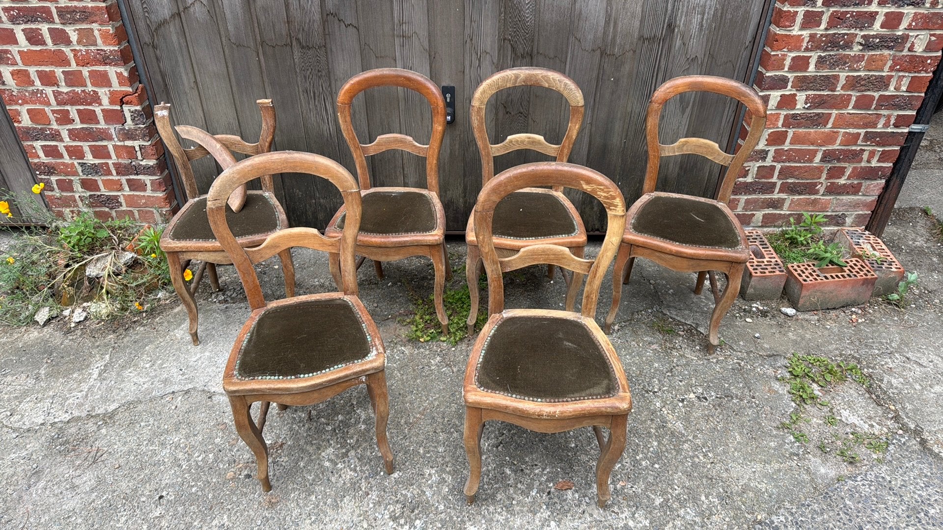 Lot de six chaises Louis Philippe, Enlèvement
