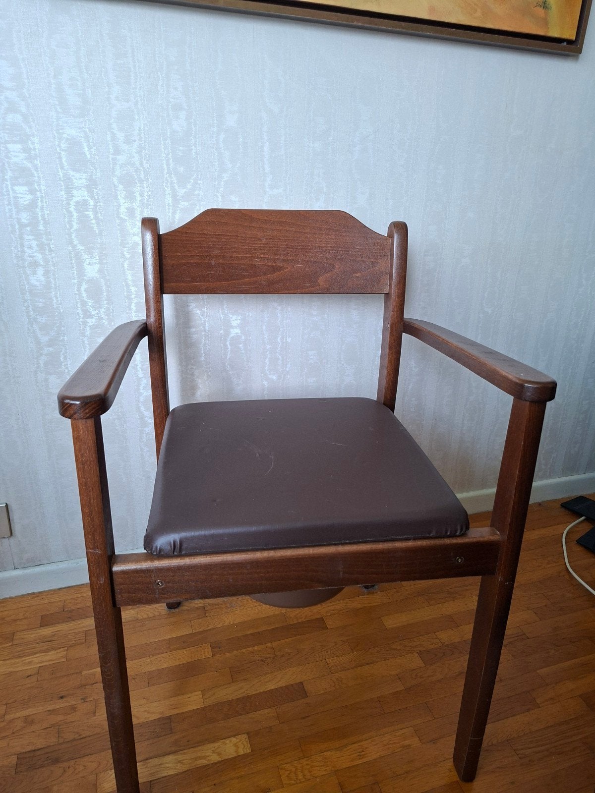chaise percée, Divers, Enlèvement, Utilisé