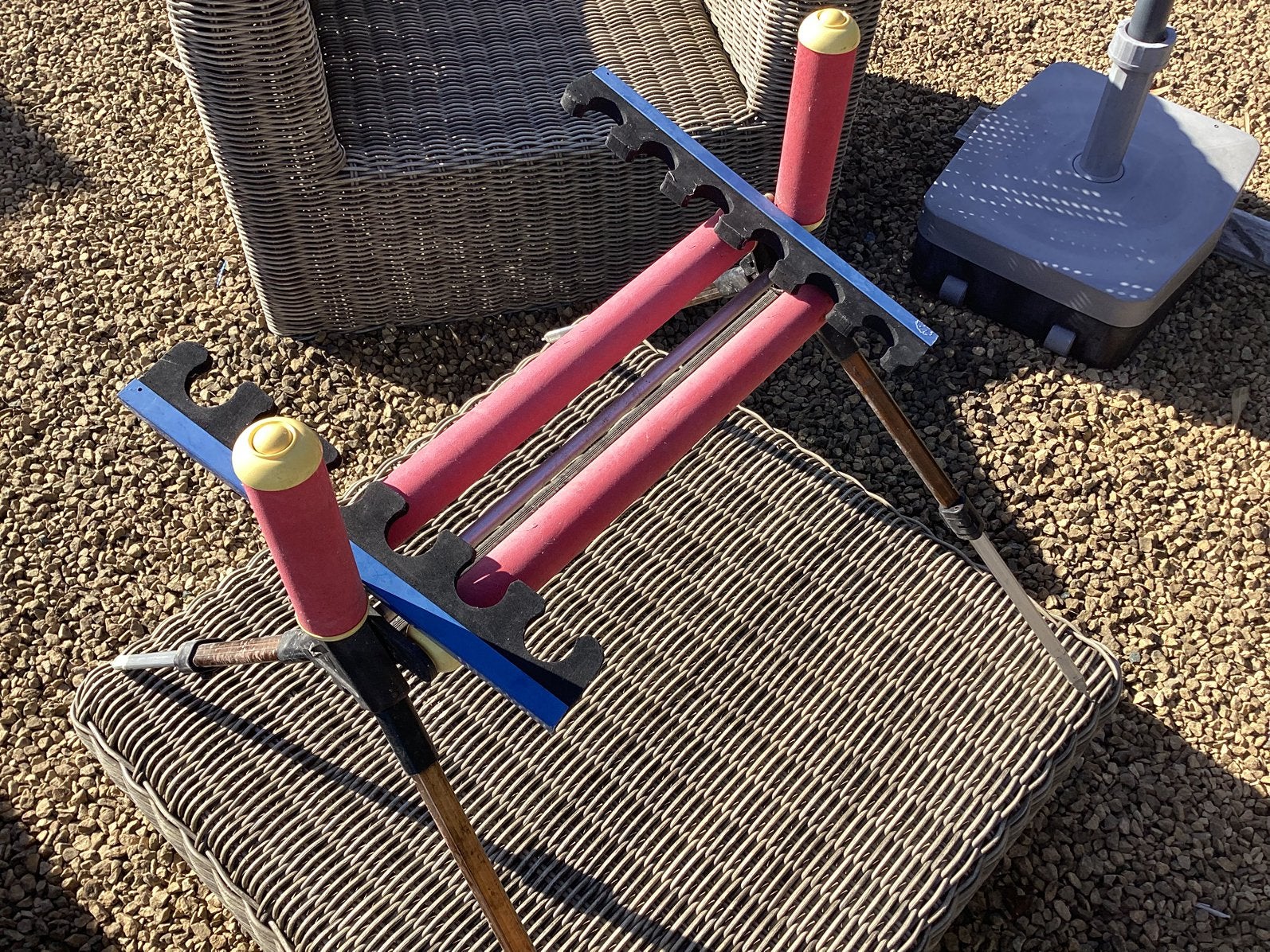 Rouleau à pêche et 2 porte-cannes, Enlèvement, Utilisé