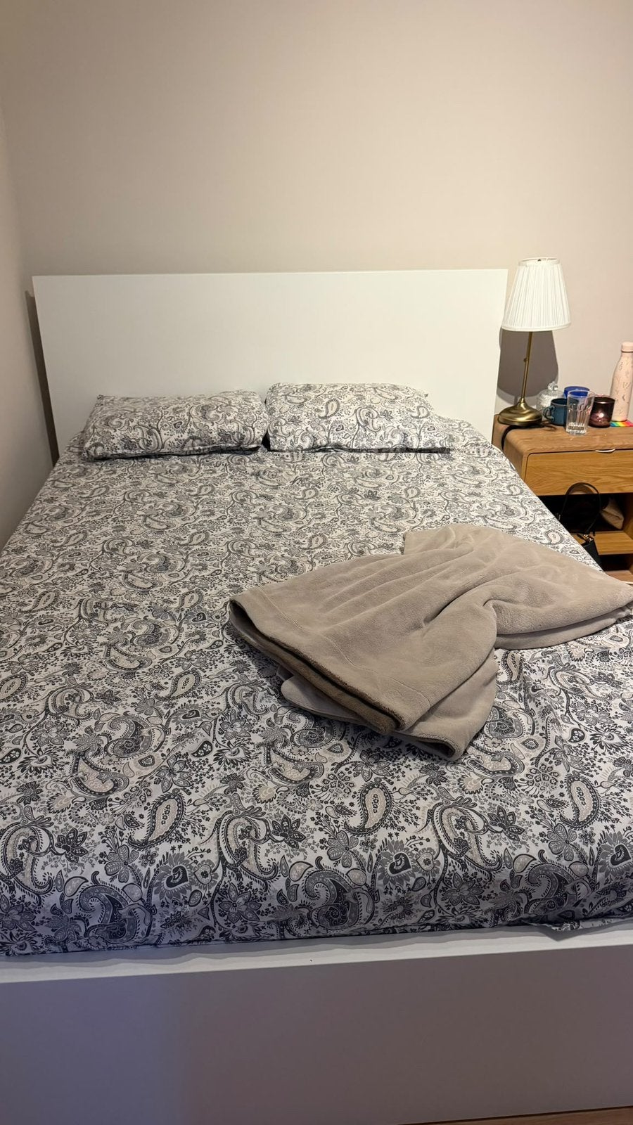 Ikea, wit, 2 laaden, Ophalen, Zo goed als nieuw, Wit