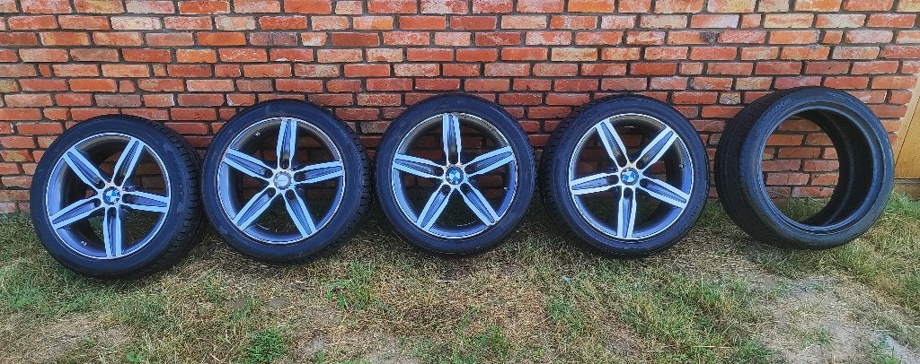Velgen BMW met banden + 1 reserveband, Auto-onderdelen, Banden en Velgen, Ophalen, Gebruikt, Banden en Velgen, 17 inch