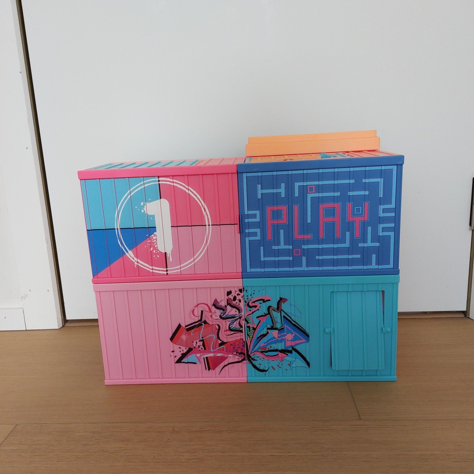LOL Surprise huis + toebehoren, Kinderen en Baby's, Speelgoed | Poppenhuizen, Ophalen, Zo goed als nieuw, Poppenhuis