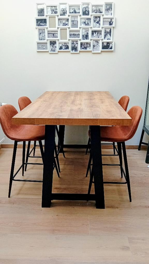Bartafel en stoelen, Ophalen, Zo goed als nieuw