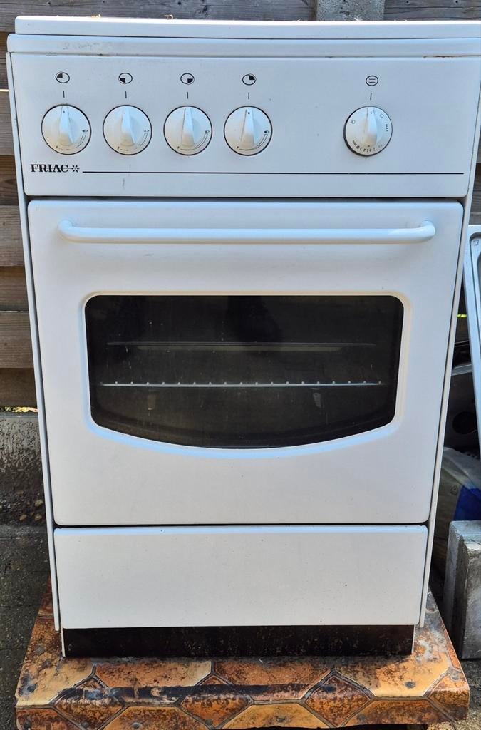 Oven + Gasvuur, Elektronische apparatuur, Fornuizen, Gebruikt, Vrijstaand, Gas, 4 kookzones, Ophalen