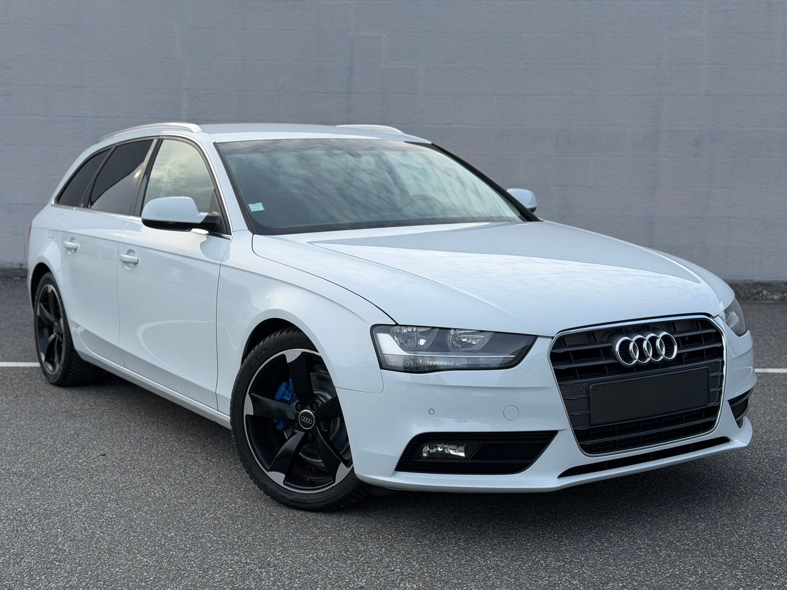 Audi A4 gekeurd vvk diesel manueel!, Auto's, Audi, Particulier, A4, ABS, Airbags, Airconditioning, Alarm, Android Auto, Automatische klimaatregeling