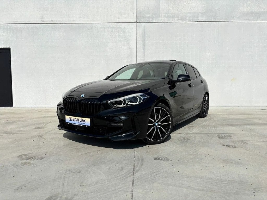 BMW 1-serie 118i | M-Pack | Leasing (bj 2024, automaat), Auto's, BMW, 1 Reeks, Gebruikt, Euro 6, 136 pk