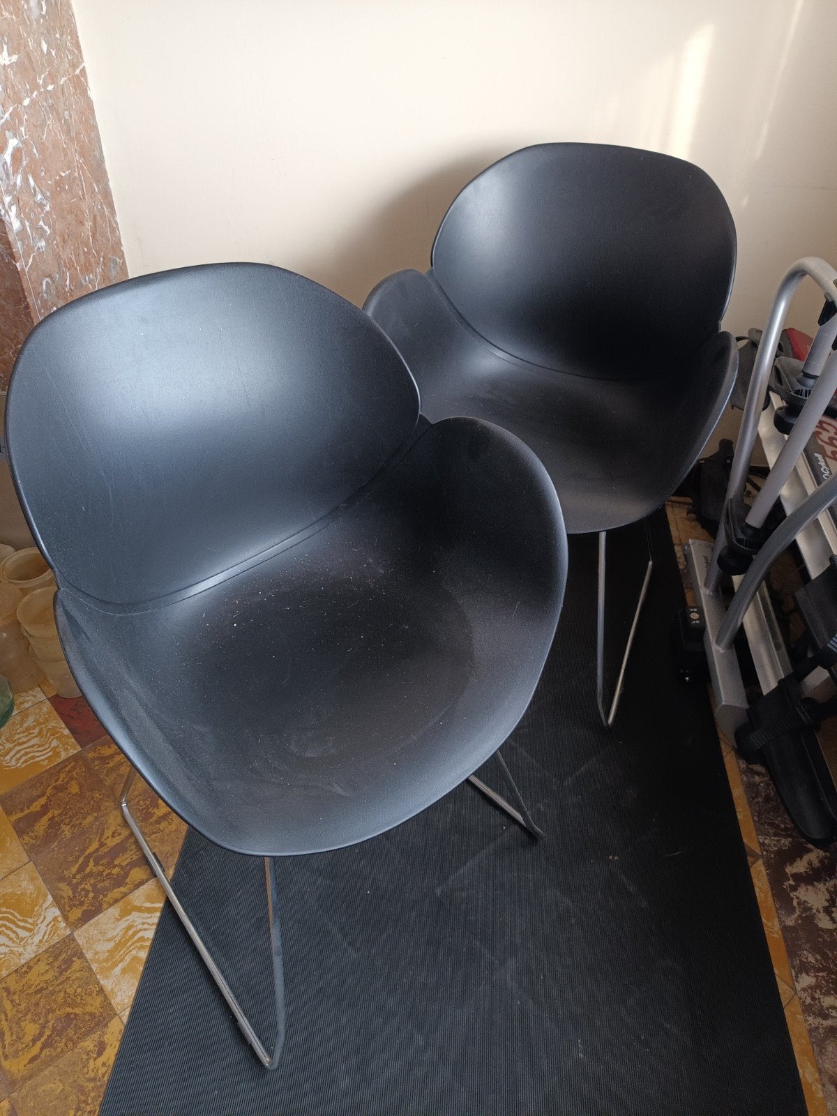 stoelen, Ophalen