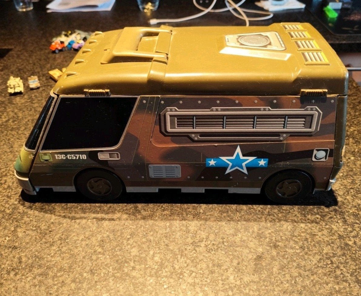 micro machine legertruck, Enlèvement