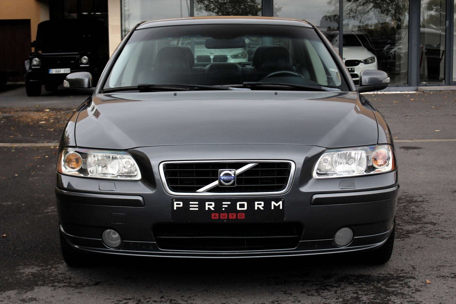 Volvo S60 2.4D*KINETIC*LEDER*XENON*NAVI*TREKHAAK*, Autos, Achat, Entreprise, 2401 cm³, Boîte manuelle