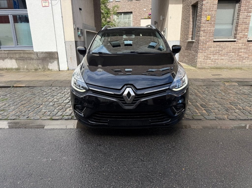 RENAULT CLIO / 1.5 D ECO2 / EURO 6 B / 2017 / VEEL OPTIES, Voorwielaandrijving, 4 cilinders, 1257 kg, Leder en Stof