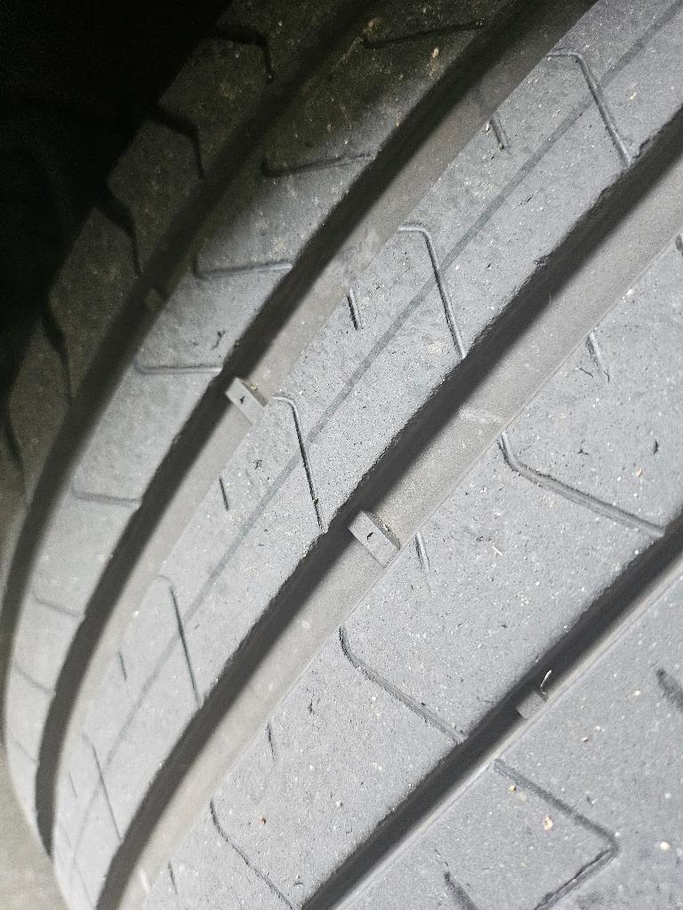 Pneu Pirelli, Pneu(s), Utilisé, Pneus été, 275 mm