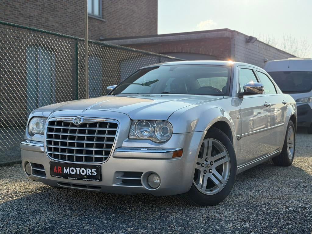 Chrysler 300c 3.5 benzine Automaat 170.000km, Automaat, Achterwielaandrijving, Zwart, 3500 cc