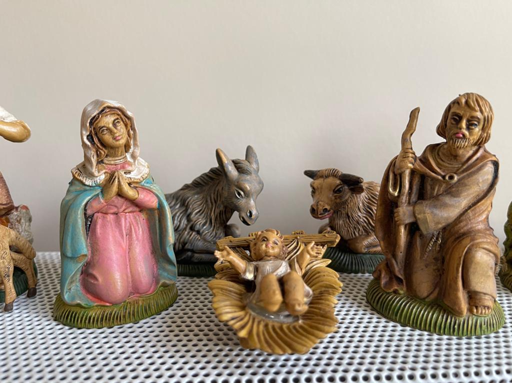 12 figurines de Noel, Collections, Statues & Figurines, Neuf, Religion, Enlèvement ou Envoi