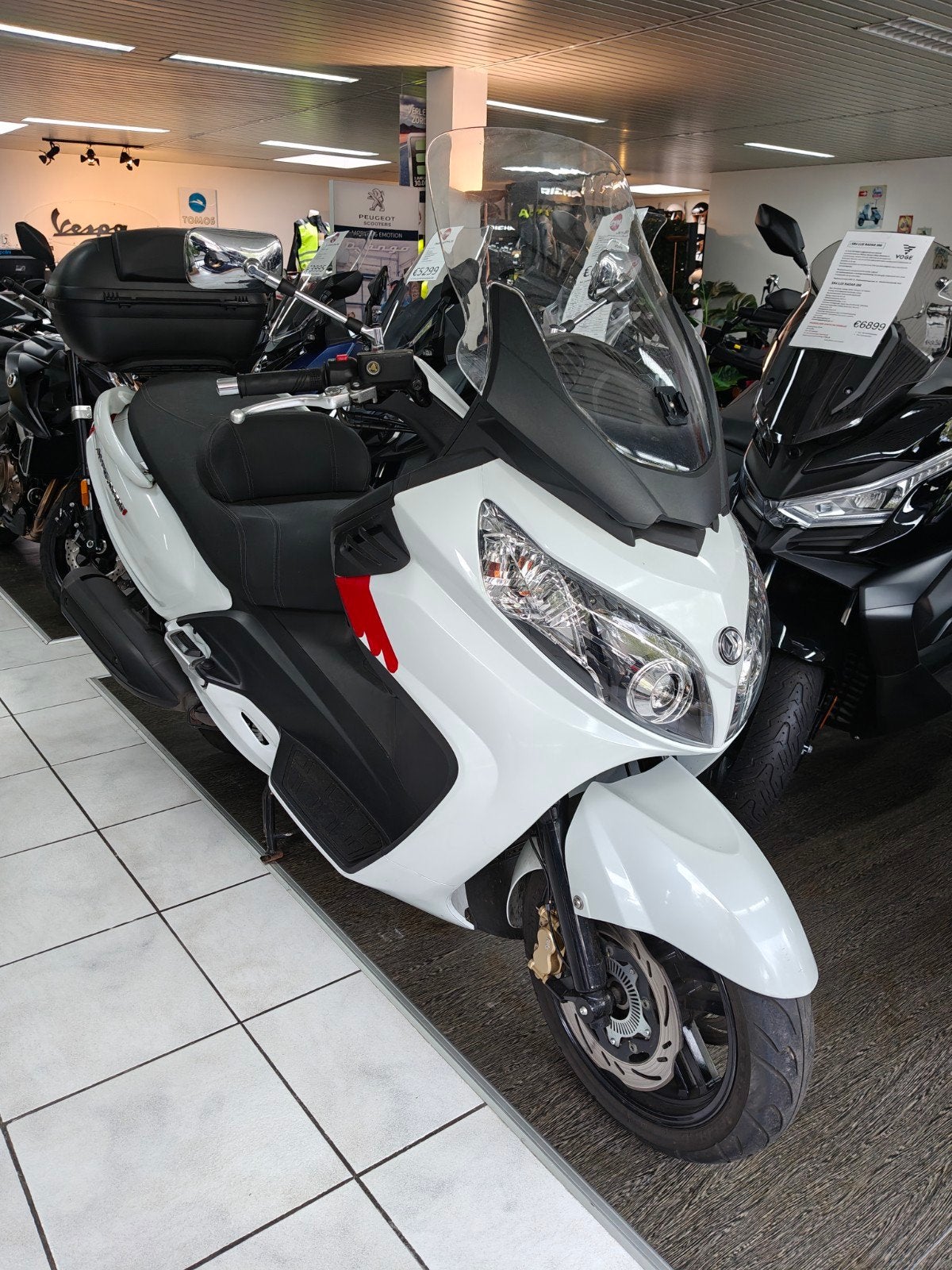 SYM MaxSym 400i gekeurd voor verkoop - met garantie, 400 cc, Scooter, Occasion, Bedrijf