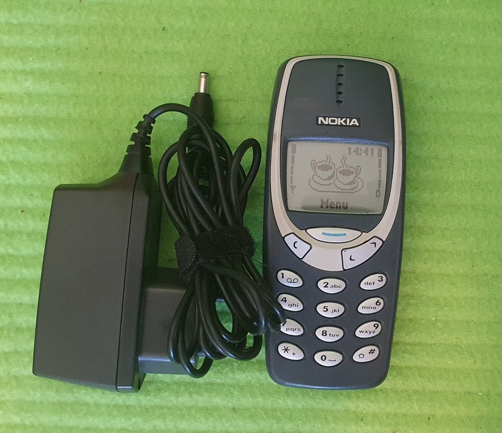 Nokia 3310, Classique ou Candybar, Clavier physique, Enlèvement, Utilisé