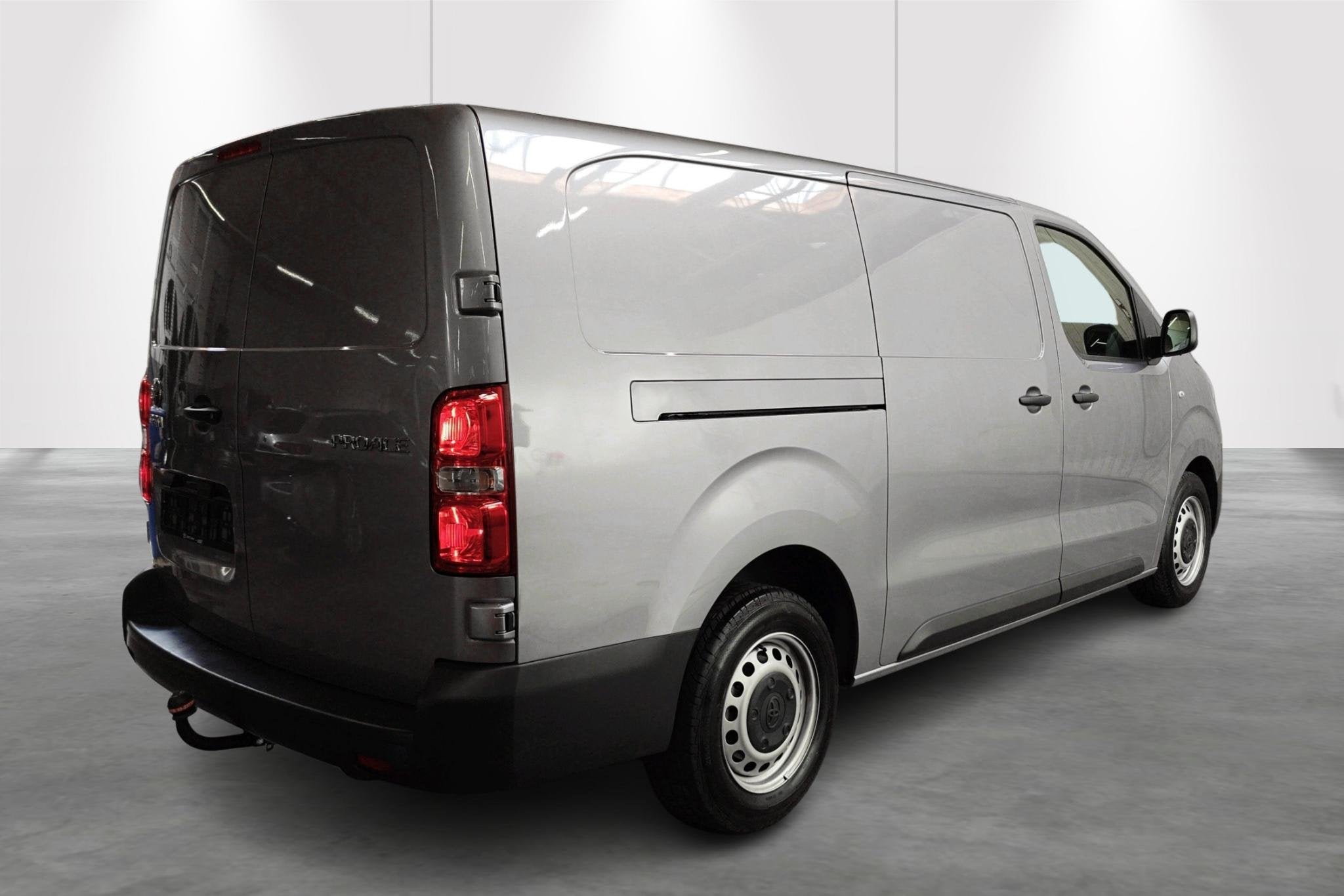 Toyota ProAce Long 2.0D MT Active, Argent ou Gris, 3 places, Boîte manuelle, 2500 kg