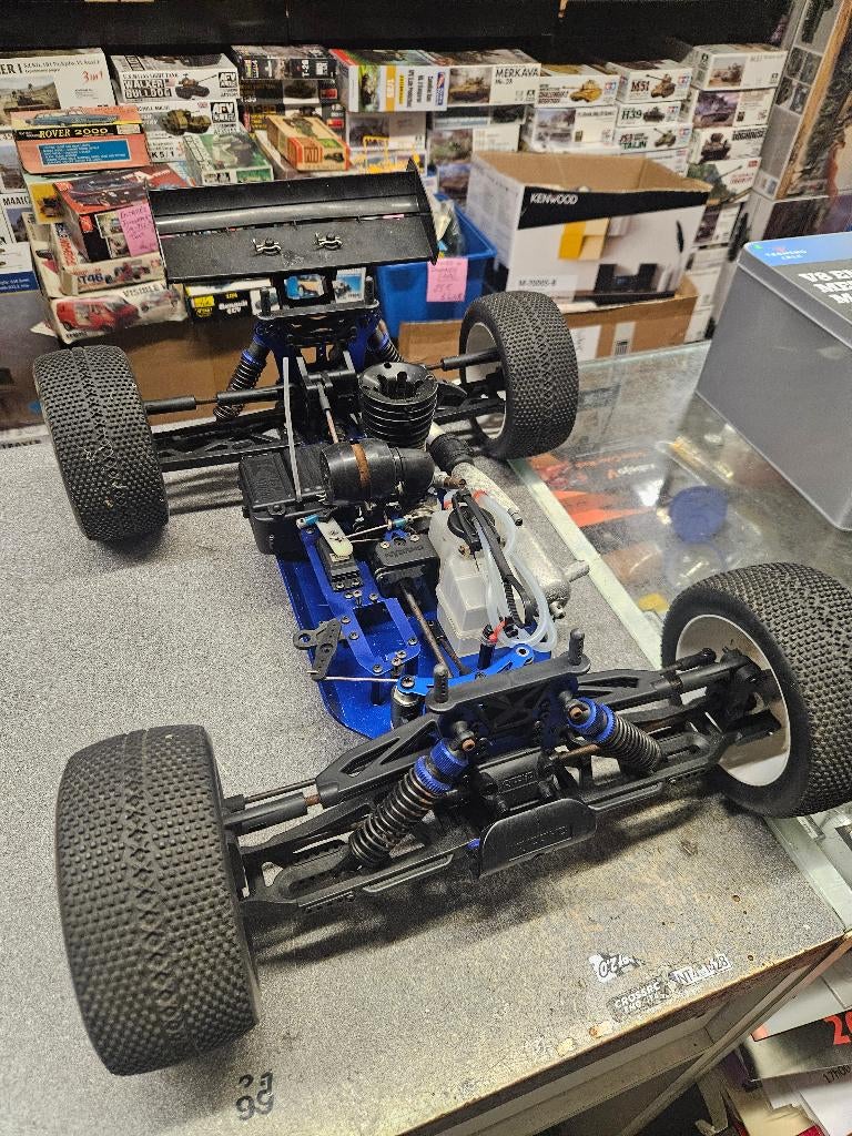 KYOSHO Inferno ST, Hobby en Vrije tijd, Ophalen, Auto offroad, Zo goed als nieuw, Nitro