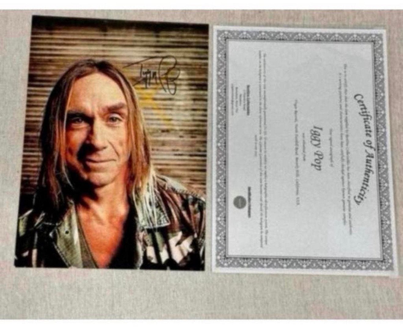Iggy Pop - Photo signée Signature réelle + certificat, Enlèvement ou Envoi, Neuf, Photo ou Carte, Signé