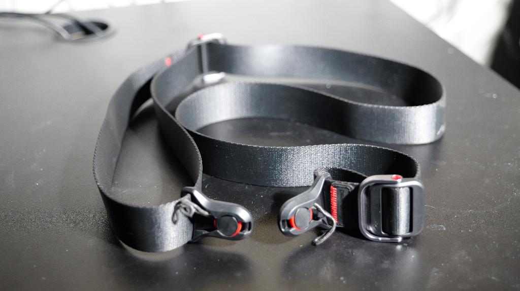 Peak Design Slide Lite black Camerariem Neck, Ophalen of Verzenden, Zo goed als nieuw
