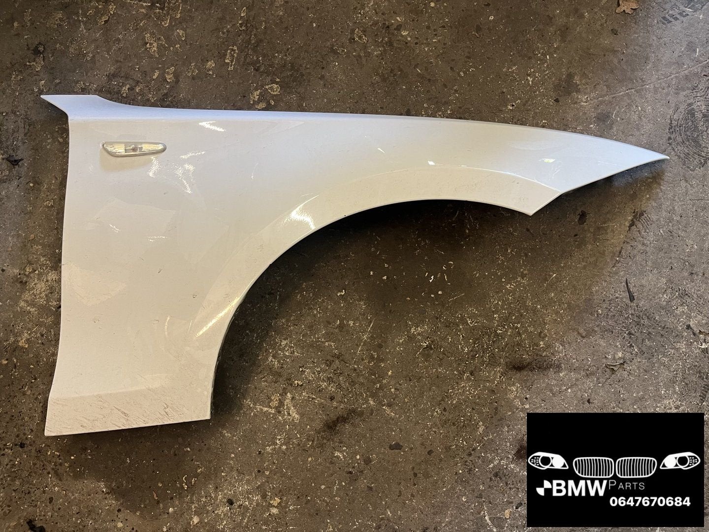 Spatbord RV Bmw 1-Serie E81 E82 E87 E88 Alpinweiss wit, -, Garde-boue, Droite, Utilisé
