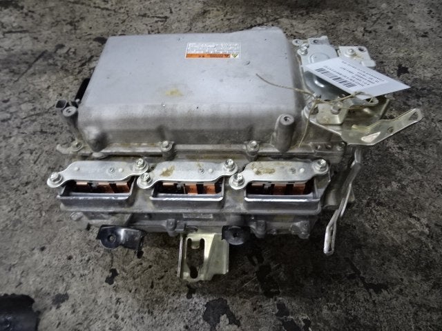 CHARGEUR DE BATTERIE (G9270-48060), Autos : Divers, Toyota Deutschland GmbH, Utilisé, Kundenbetreuung@toyota.de, Toyota-Allee 2
50858  Köln, DE